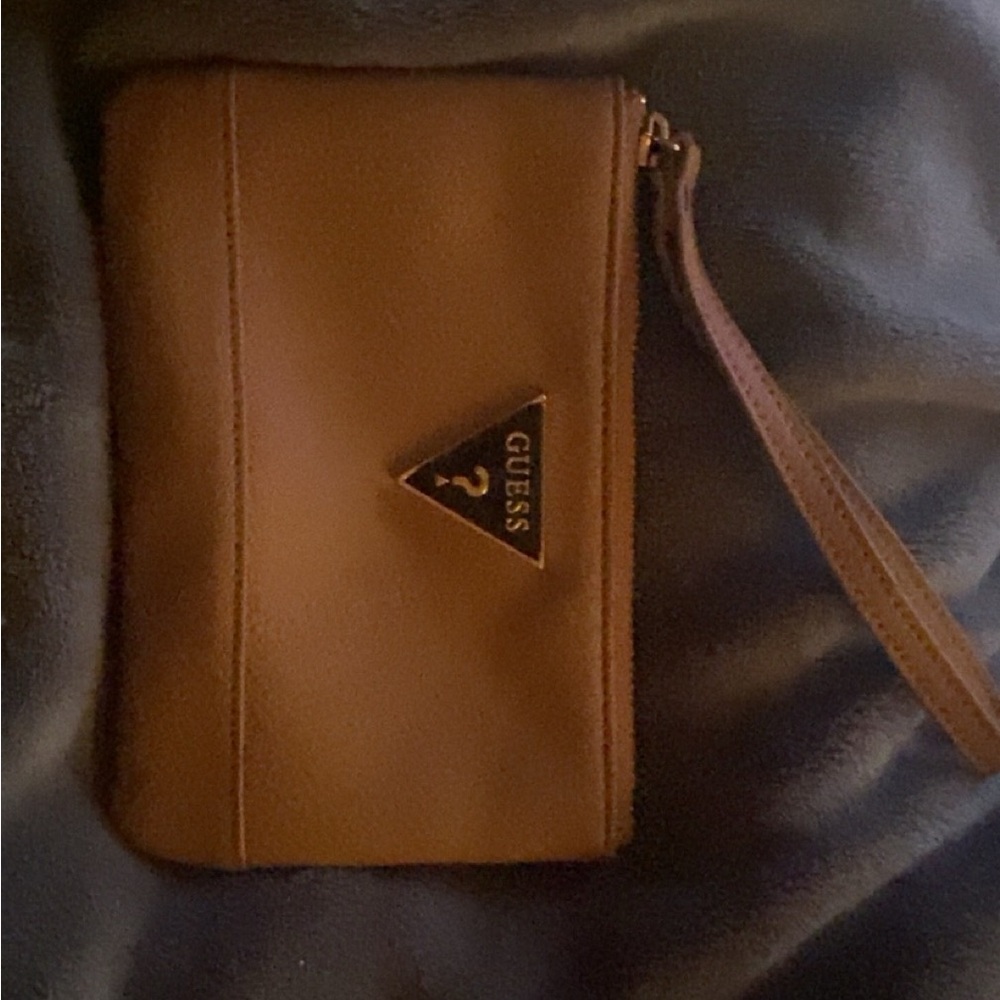 Guess wristlet